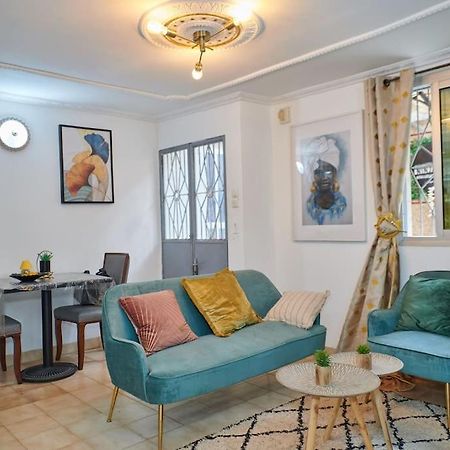Ninja House Studio Chic Le Turquois Dore Yaoundé Eksteriør billede