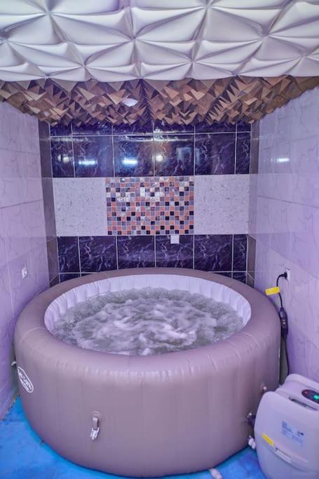 Ninja House Studio Chic Le Turquois Dore Yaoundé Eksteriør billede