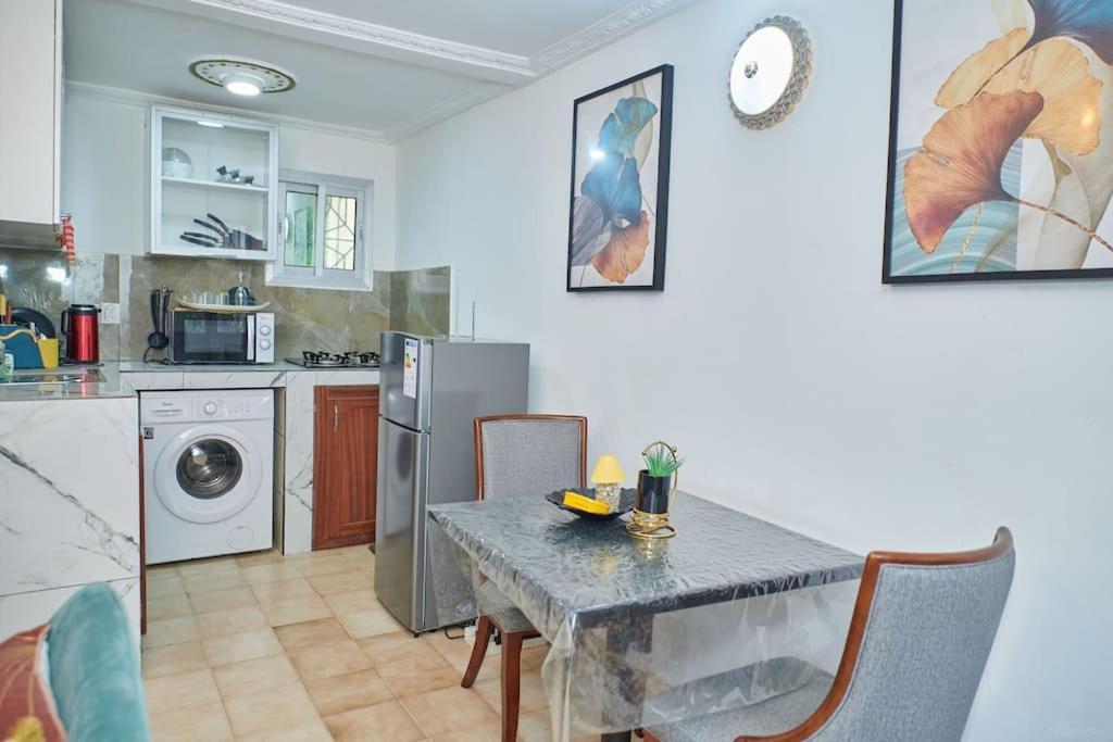 Ninja House Studio Chic Le Turquois Dore Yaoundé Eksteriør billede