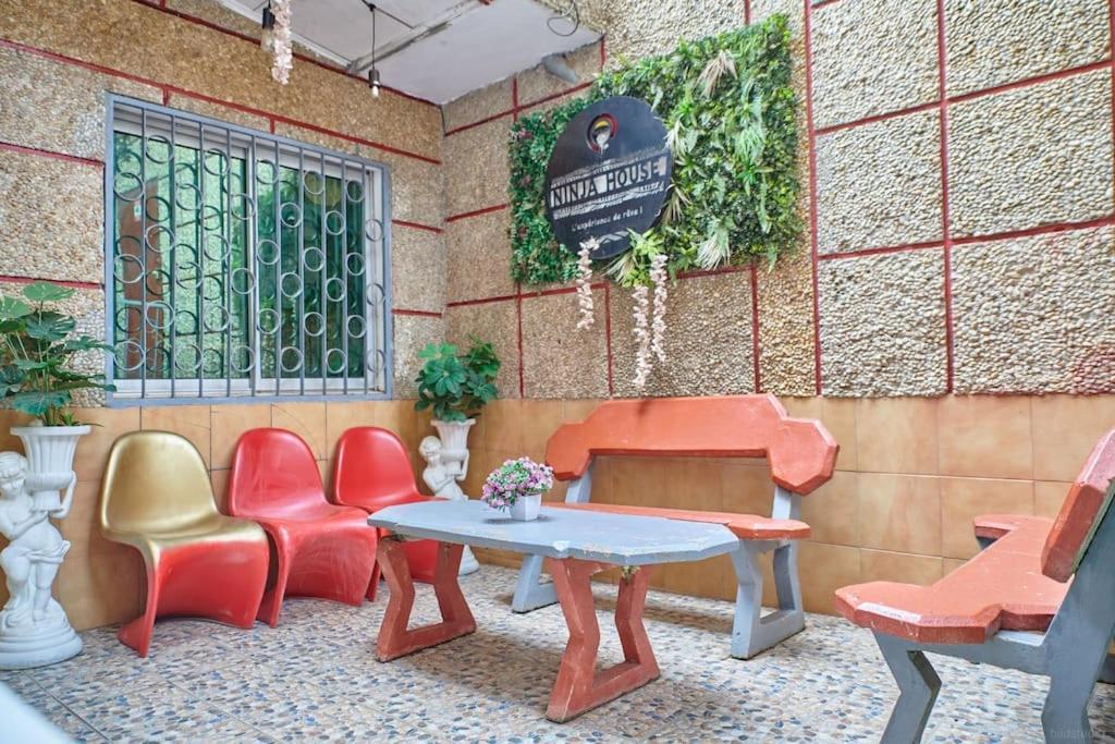Ninja House Studio Chic Le Turquois Dore Yaoundé Eksteriør billede